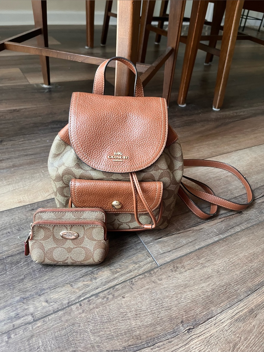 Coach Pennie Backpack w/ front pouch & matching wallet in Signature Khaki!